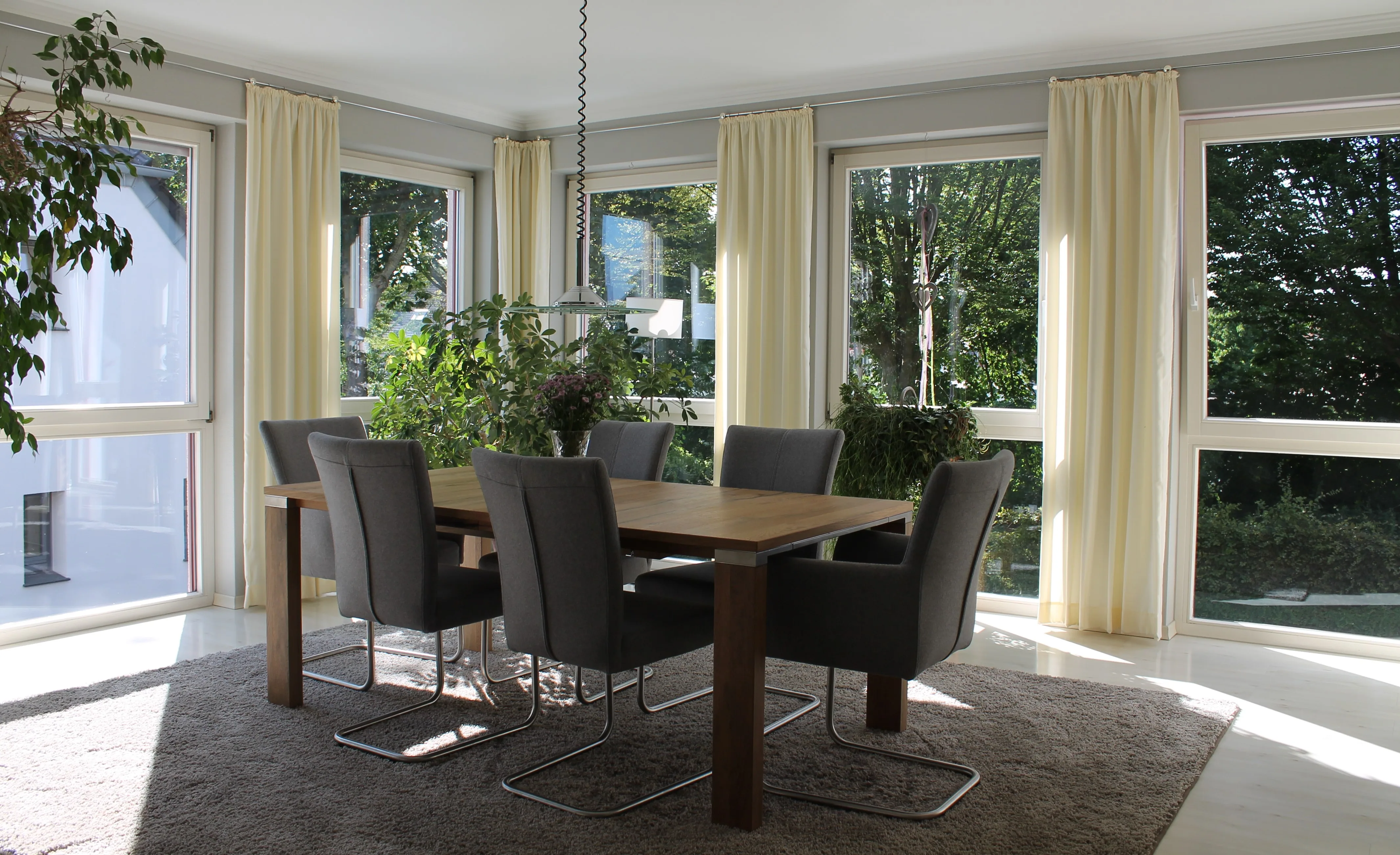 Hochwertig gestalteter Innenraum als Referenzprojekt